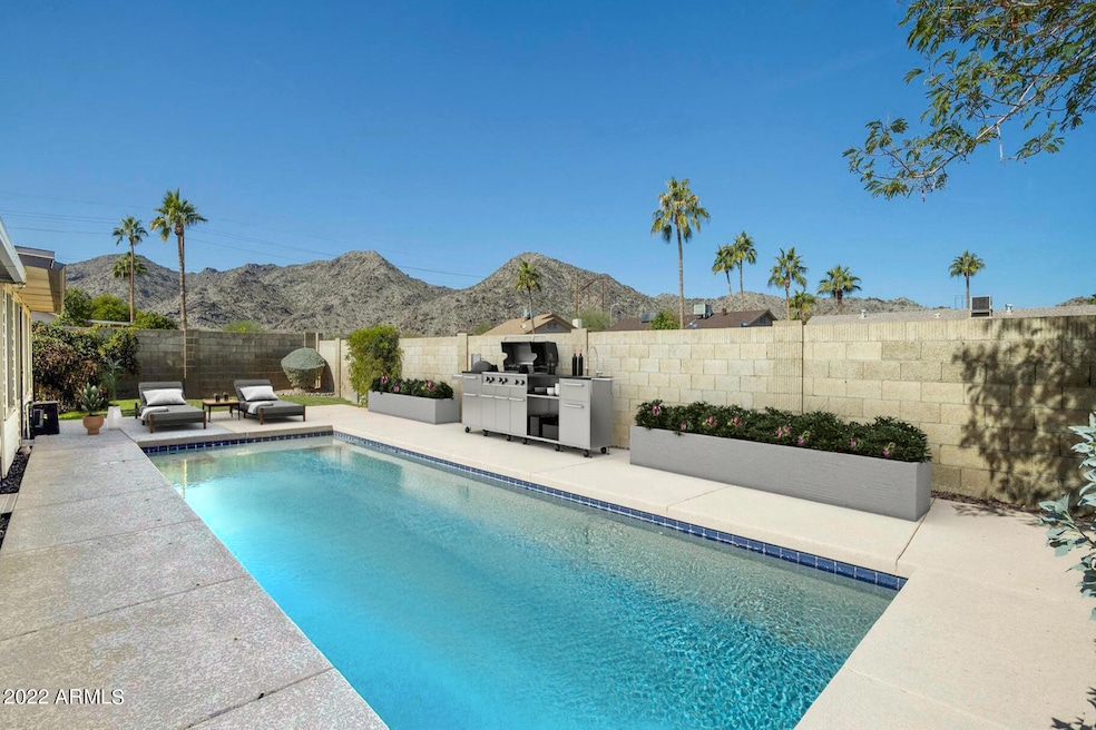 Pool Mountain Views