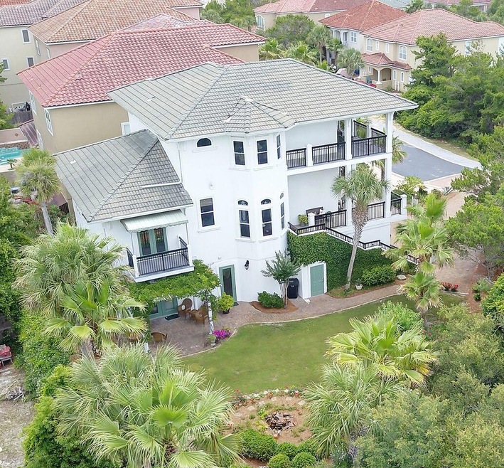 211 La Valencia Aerial two24