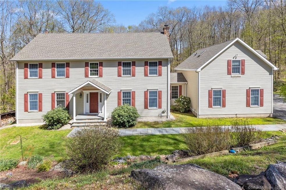 21 Jeremy Dr, New Fairfield, CT 06812 - photo 1