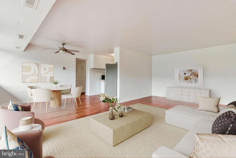 The Seasons unit 203, Alexandria, VA 22312 - photo 1