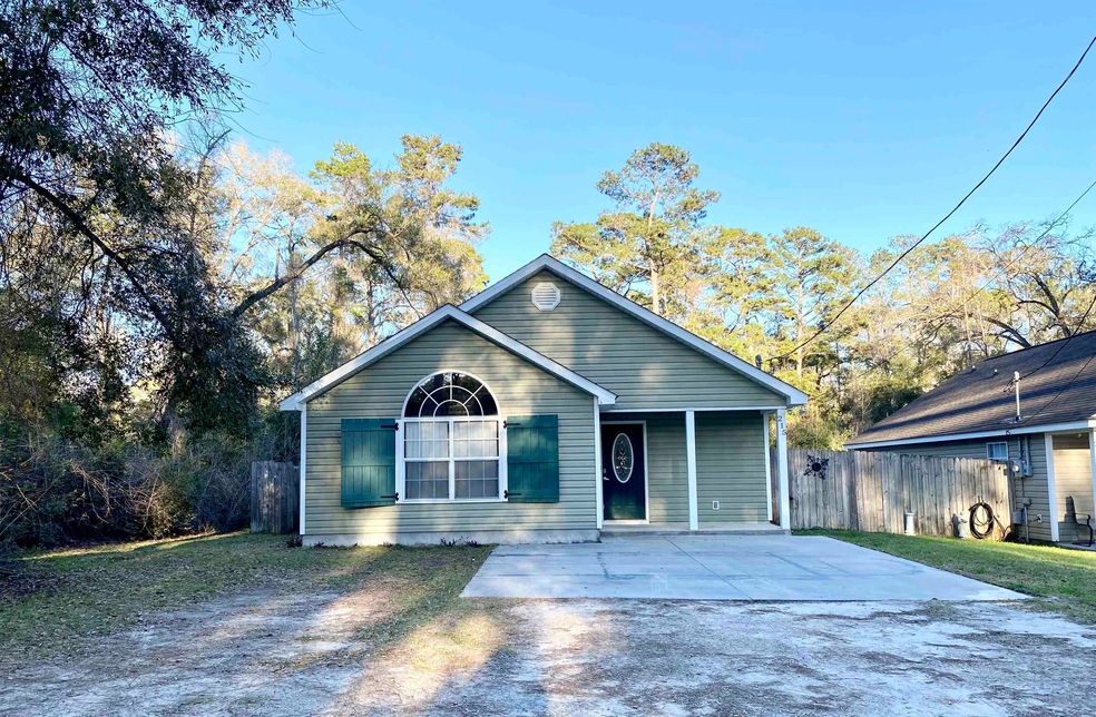 215 Broken Bow Trail, Crawfordville, FL 32327 - photo 1