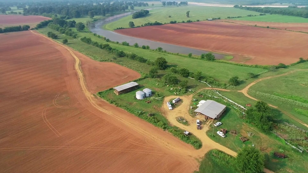 0 Lr 51 S, Foreman, AR 71836 - photo 1