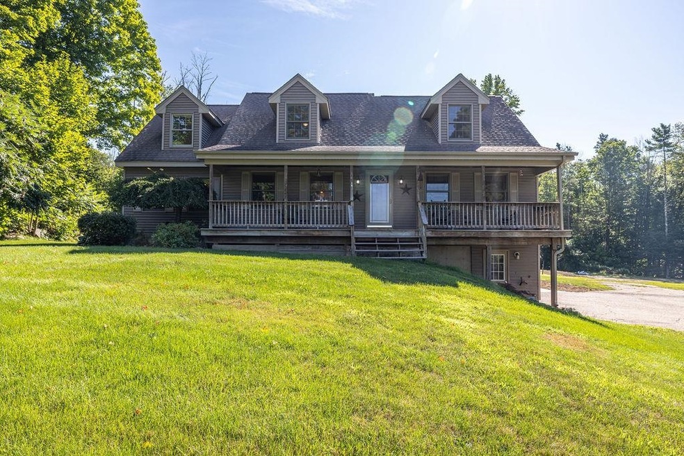 1066 Gorham Pond Rd, Dunbarton, NH 03046 - photo 1