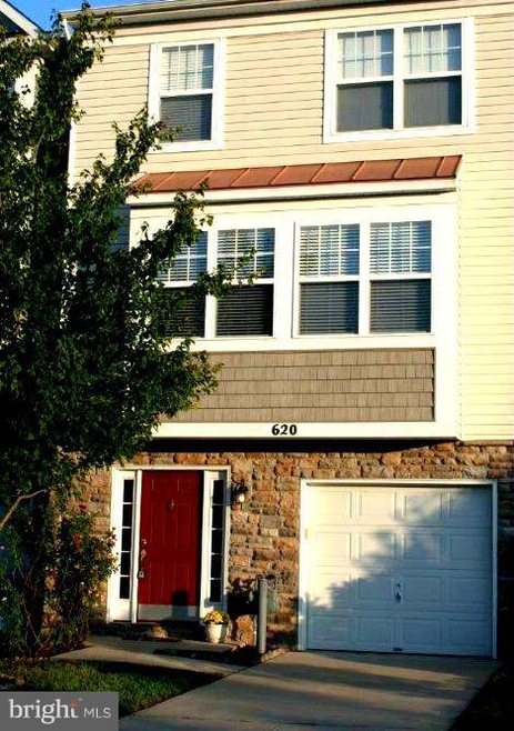 620 Burr Oak Ct, Prince Frederick, MD 20678 - photo 1