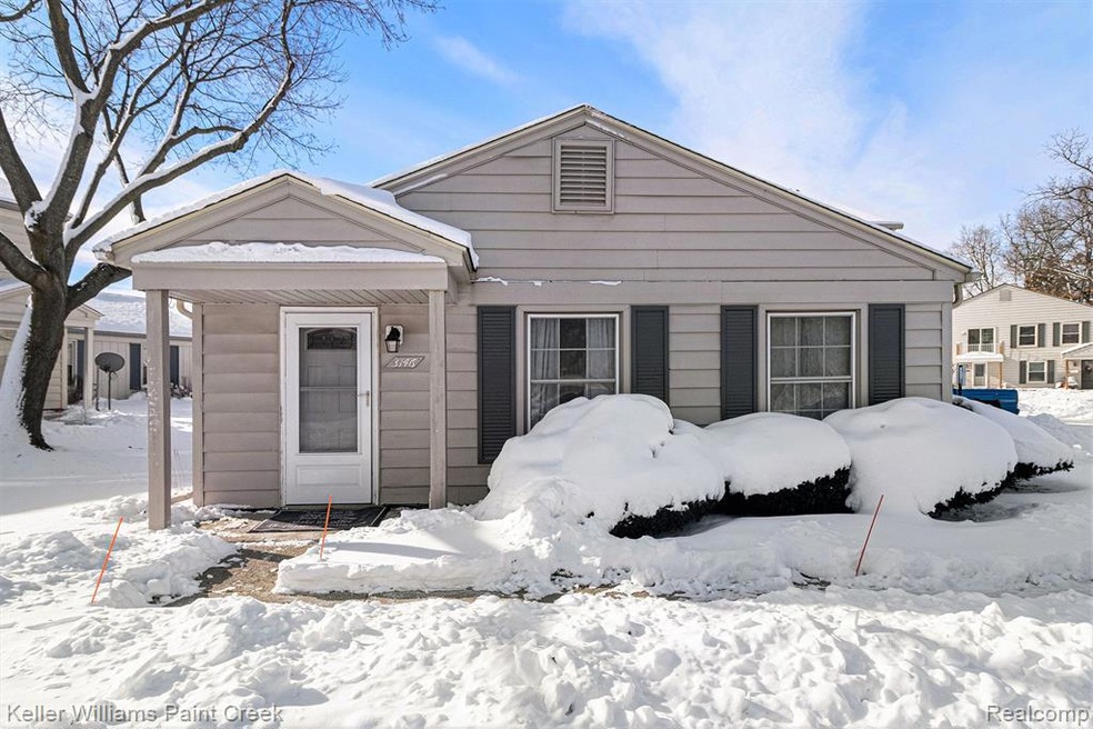 Darling updated condo in Keatington New Town.
