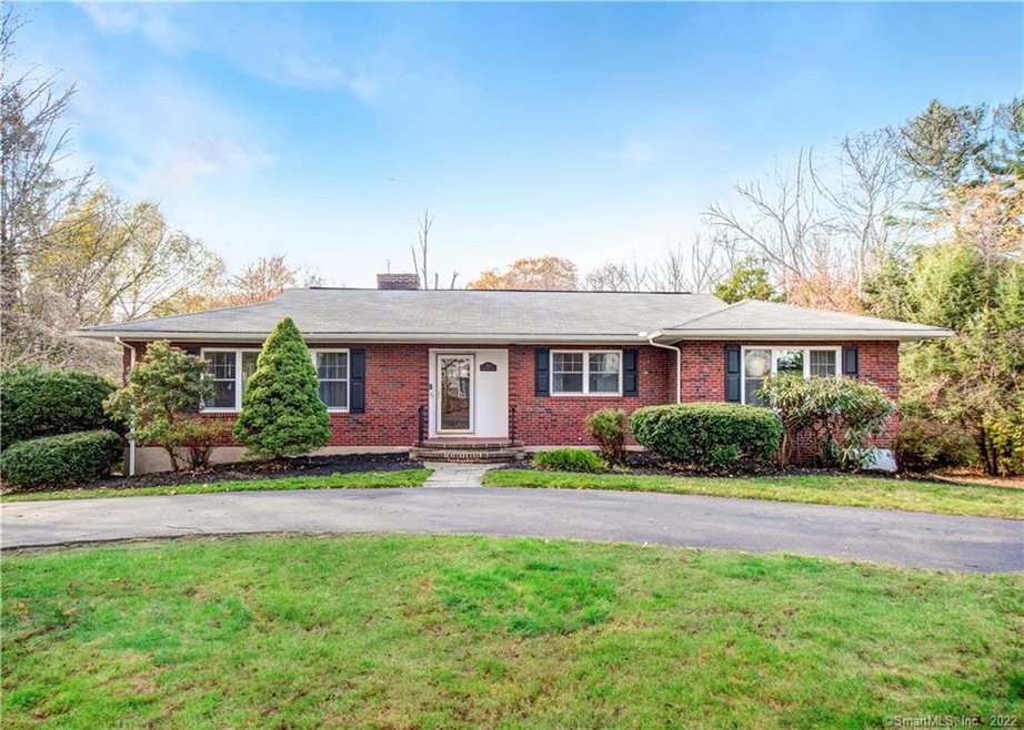 1303 Brooklawn Ave, Fairfield, CT 06825 - photo 1