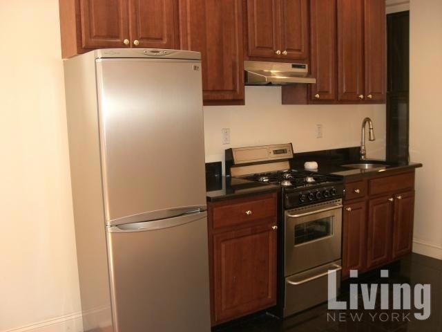 946 Columbus Ave unit 1C, New York, NY 10025 - photo 1
