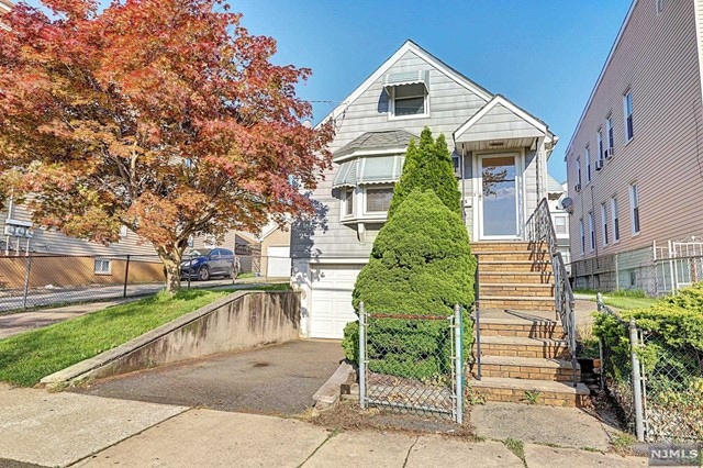 365 Devon St, Kearny, NJ 07032 - photo 1