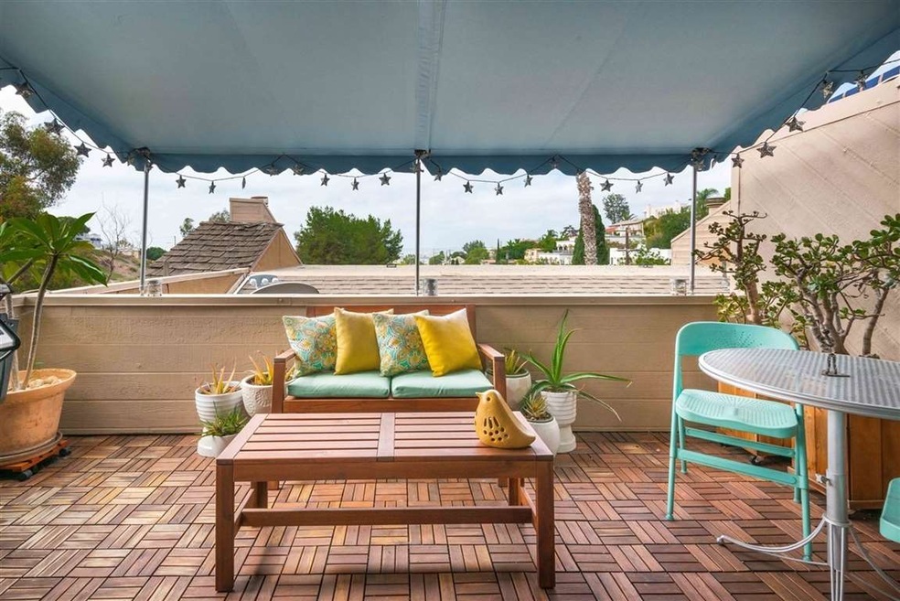 Partial bay views from this generously sized balco