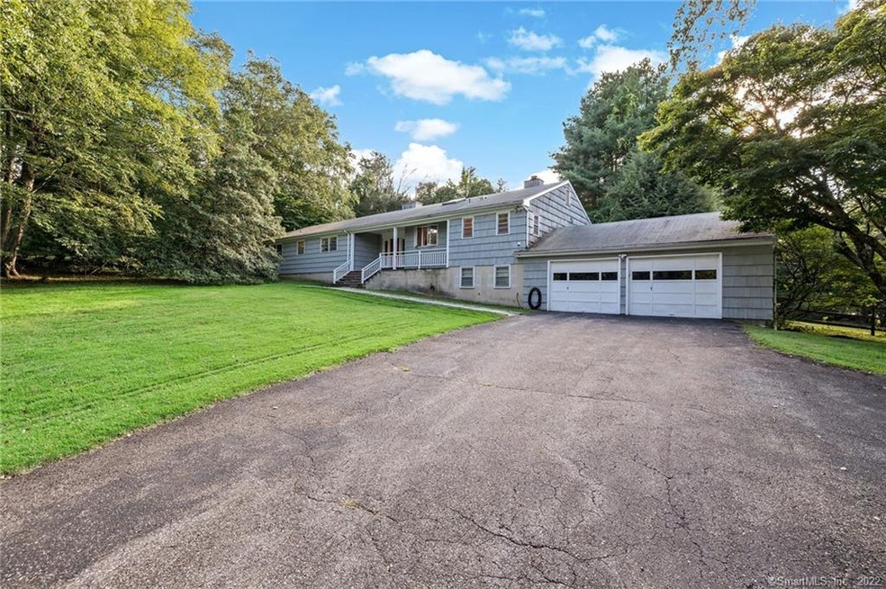 60 Thornwood Rd, Stamford, CT 06903 - photo 1