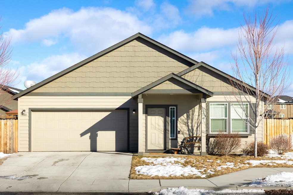 3101 SW Deschutes Ave (1 of 15)