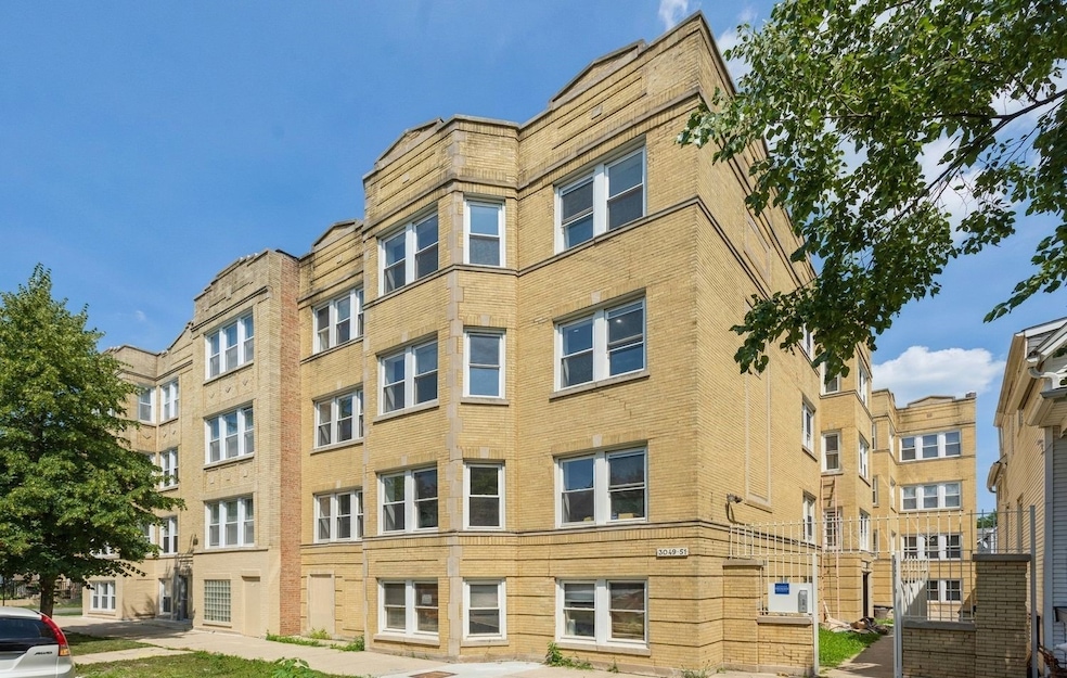 3049 N Spaulding Ave unit 1E, Chicago, IL 60618 - photo 1