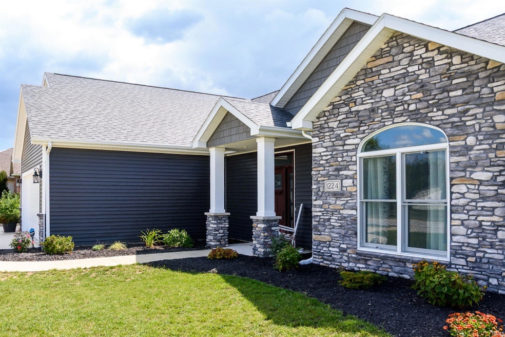 1224 E Monroe St, Decatur, IN 46733 - photo 1