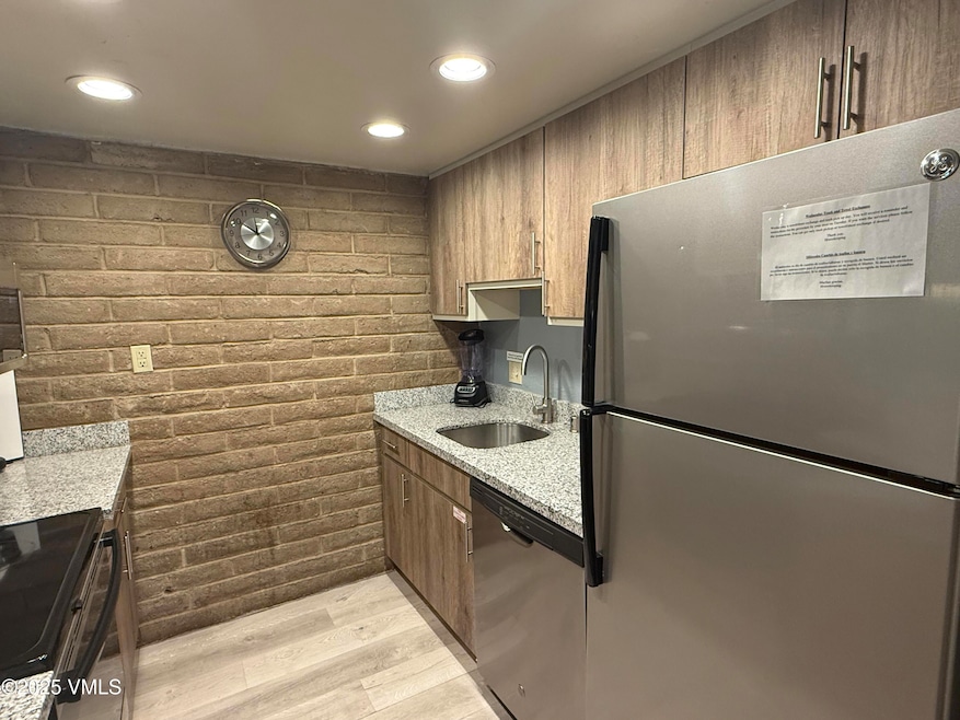 1404 kitchen