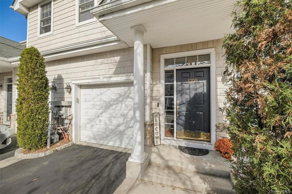 1708 Half Moon Bay Dr, Croton On Hudson, NY 10520 - photo 1