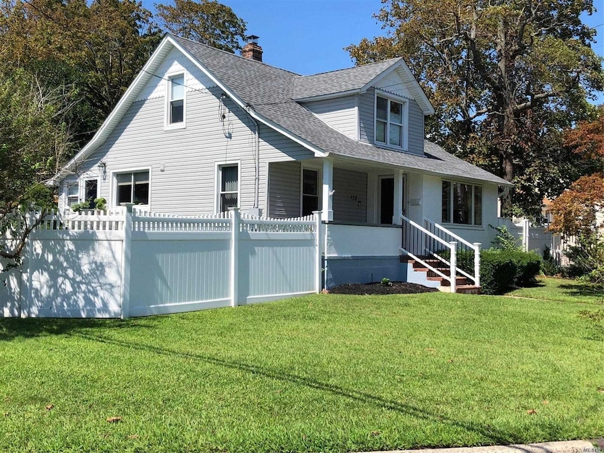 132 Ferndale Blvd, Islip, NY 11751 - photo 1