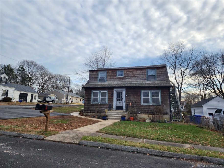 12 William St unit 1, Waterford, CT 06385 - photo 1