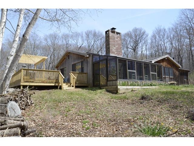 1607 Great Hill Rd, Guilford, CT 06437 - photo 1