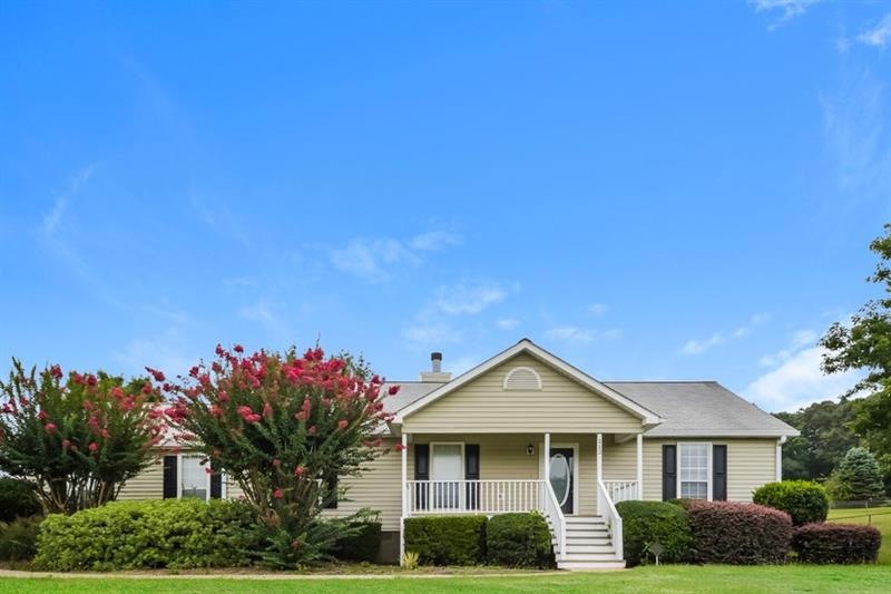 112 Cedar Ridge Rd, Locust Grove, GA 30248 - photo 1