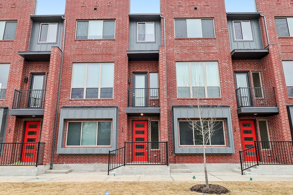 2524 Havenhurst St unit 105, Farmers Branch, TX 75234 - photo 1