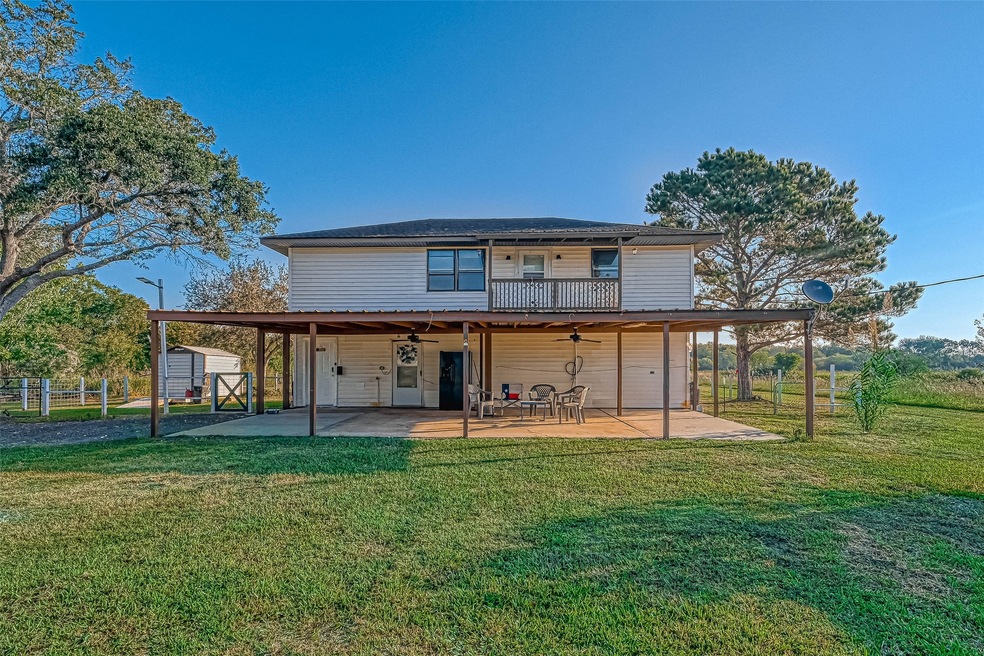 9519 Hicks Rd, Needville, TX 77461 - photo 1