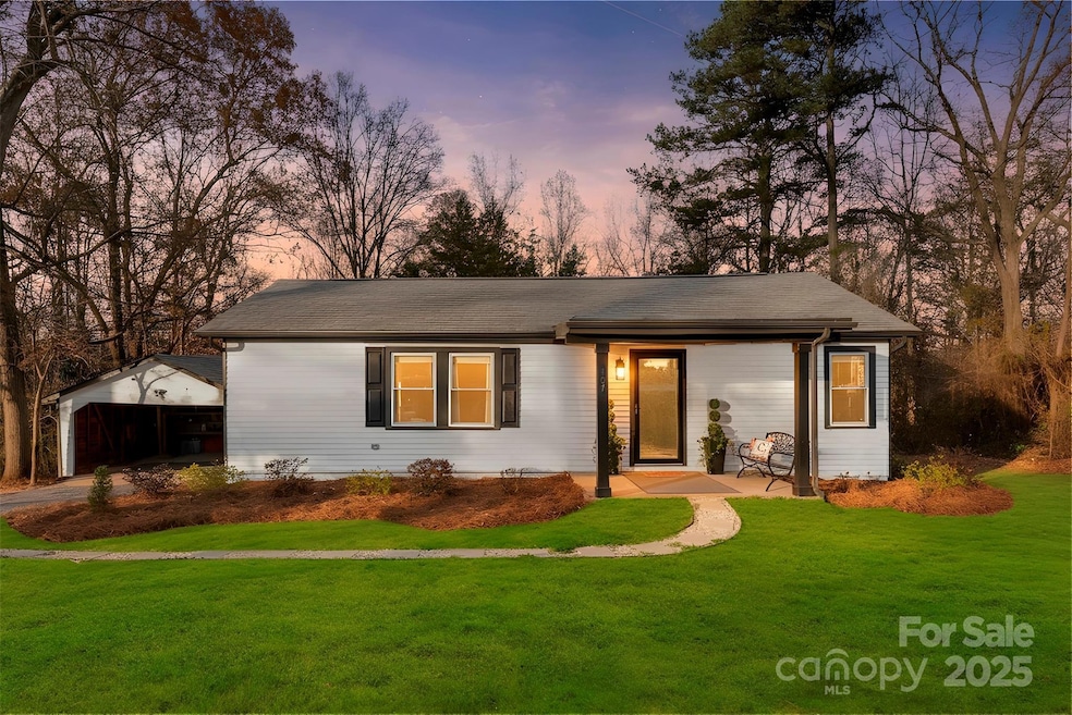 407 Dover Dr, Bessemer City, NC 28016 - photo 1