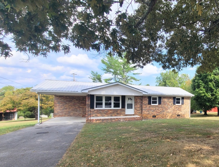 118 Lakeside Dr, Rock Island, TN 38581 - photo 1