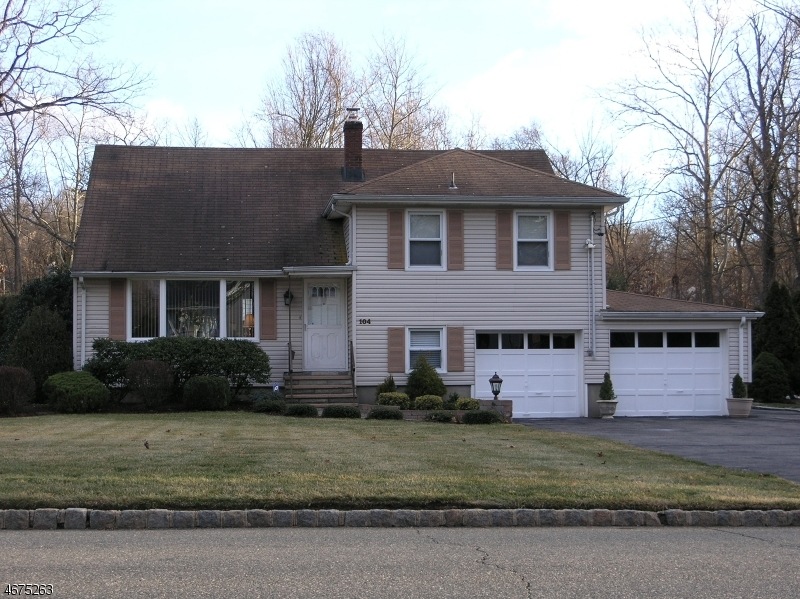 104 Sycamore Ave, Livingston, NJ 07039 - photo 1