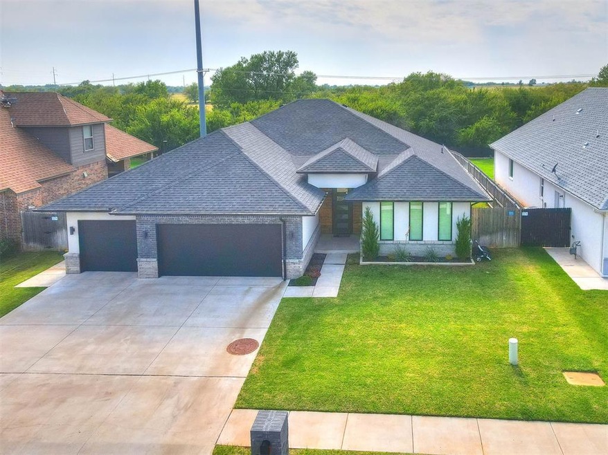 8105 Cloverdale Way