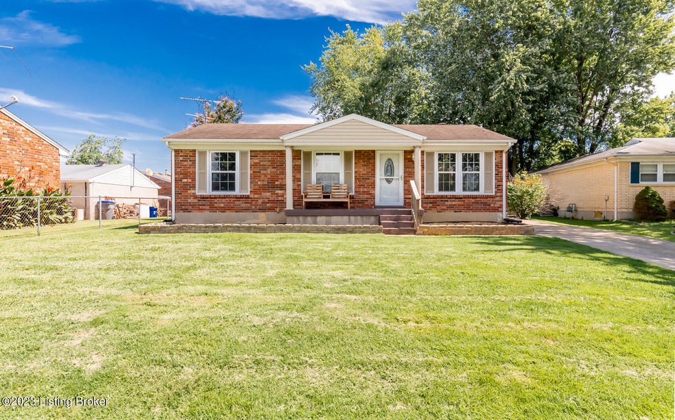 9203 Burlwood Ct, Louisville, KY 40229 - photo 1