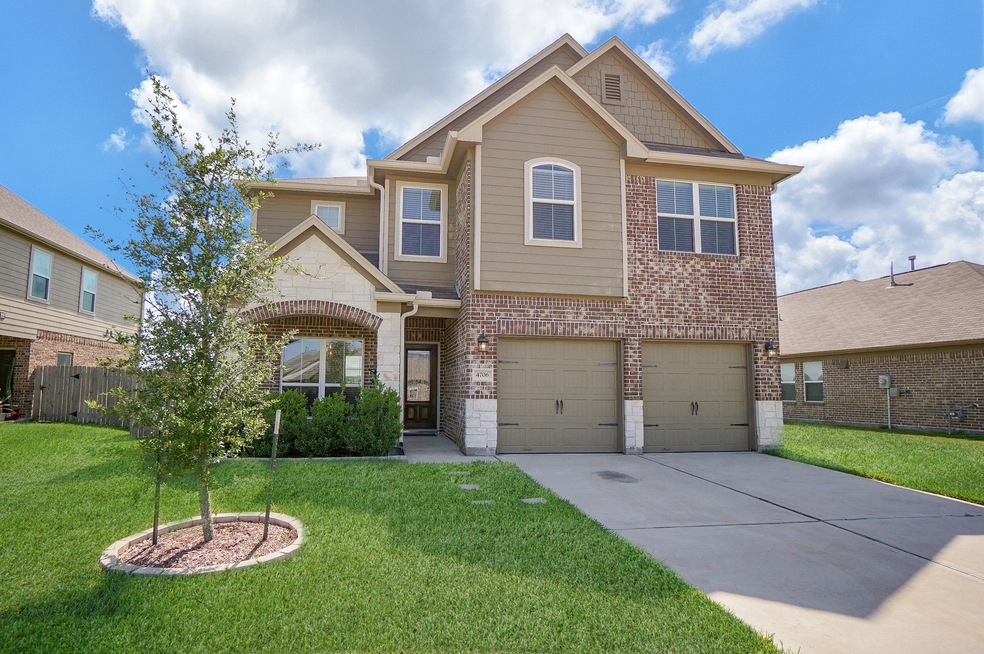 4706 Coopers Hill Trail, Rosenberg, TX 77471 - photo 1