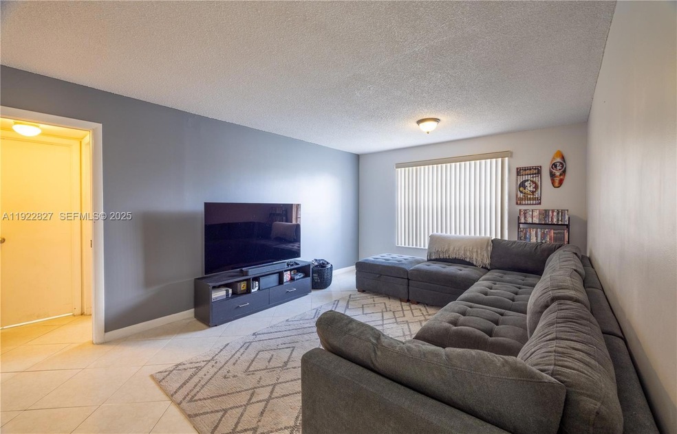 428 NW 70th Ave unit 137, Plantation, FL 33317 - photo 1