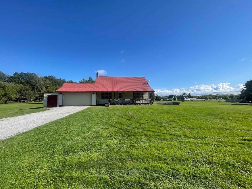 167 Champlain St, Swanton, VT 05488 - photo 1