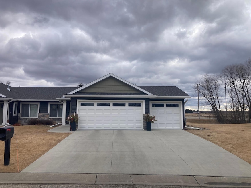 Sold $325,000