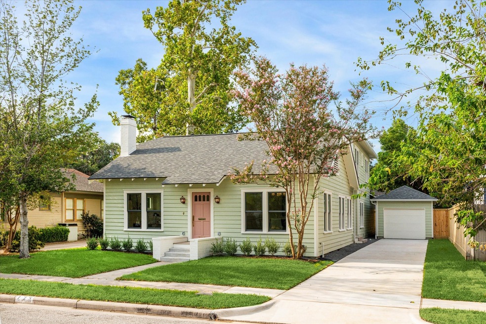 725 W Cottage St, Houston, TX 77009 - photo 1