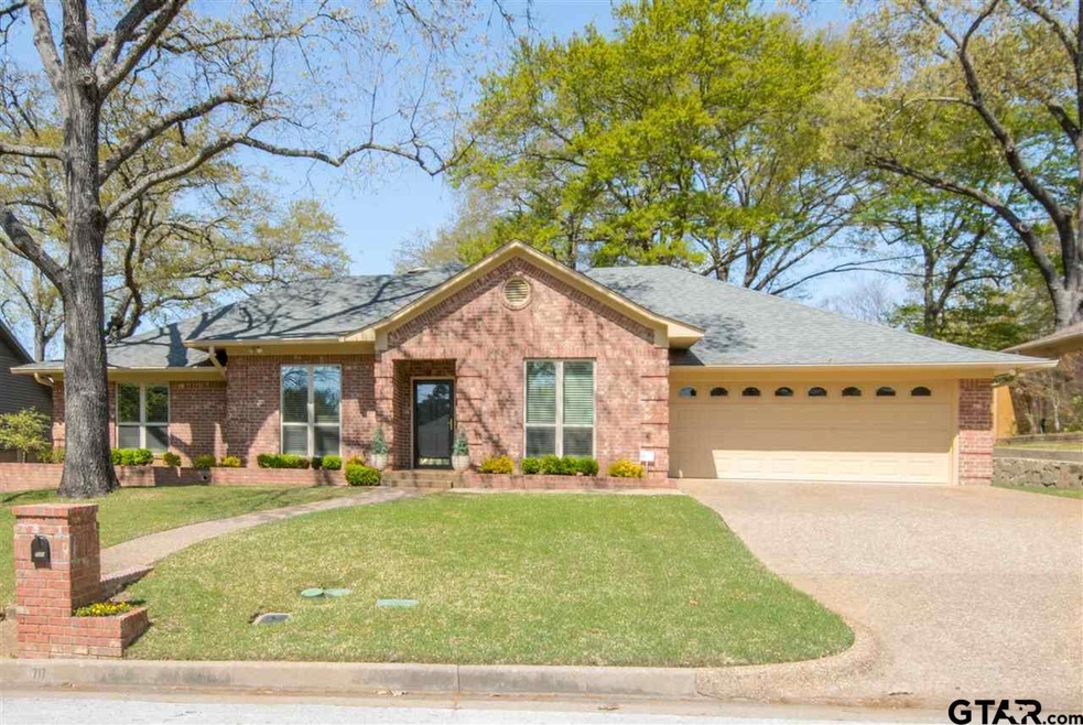 717 Cedar Creek Dr, Tyler, TX 75703 - photo 1