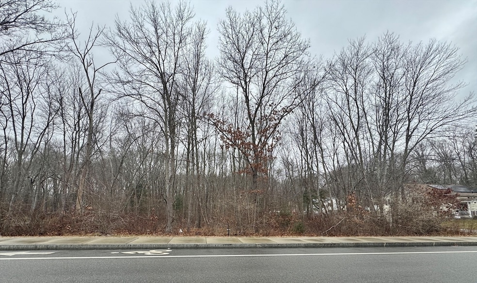 36 Lake Pkwy, Webster, MA 01570 - photo 1