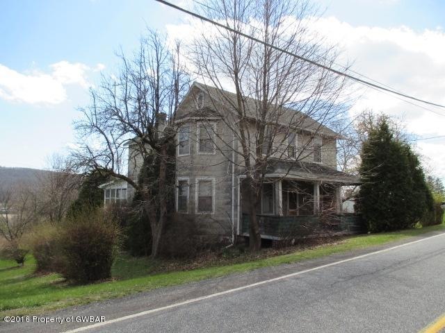 128 W Butler Dr, Drums, PA 18222 - photo 1