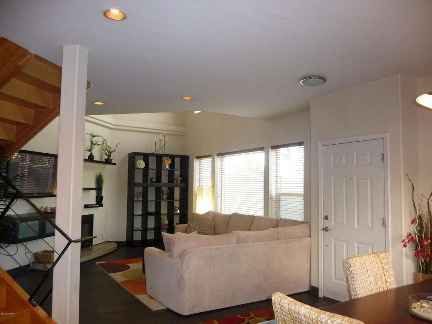 10220 N 12th Place unit 1, Phoenix, AZ 85020 - photo 1