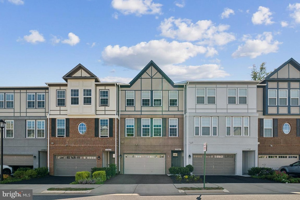 Under Contract $979,000