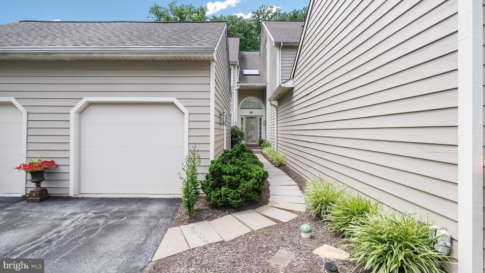 431 Wooded Way unit 27, Newtown Square, PA 19073 - photo 1