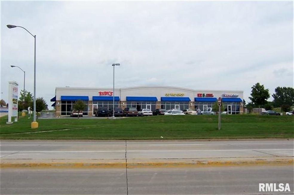 3502 W Kimberly Rd unit Ste 3, Davenport, IA 52806 - photo 1