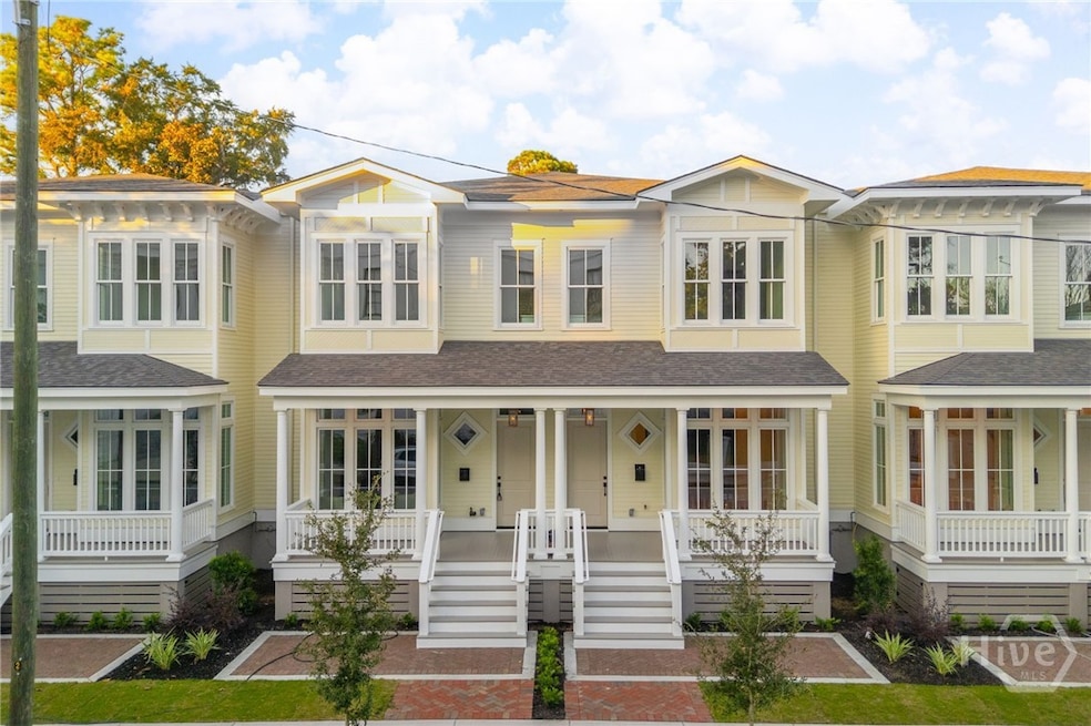 306 W 38th St, Savannah, GA 31401 - photo 1