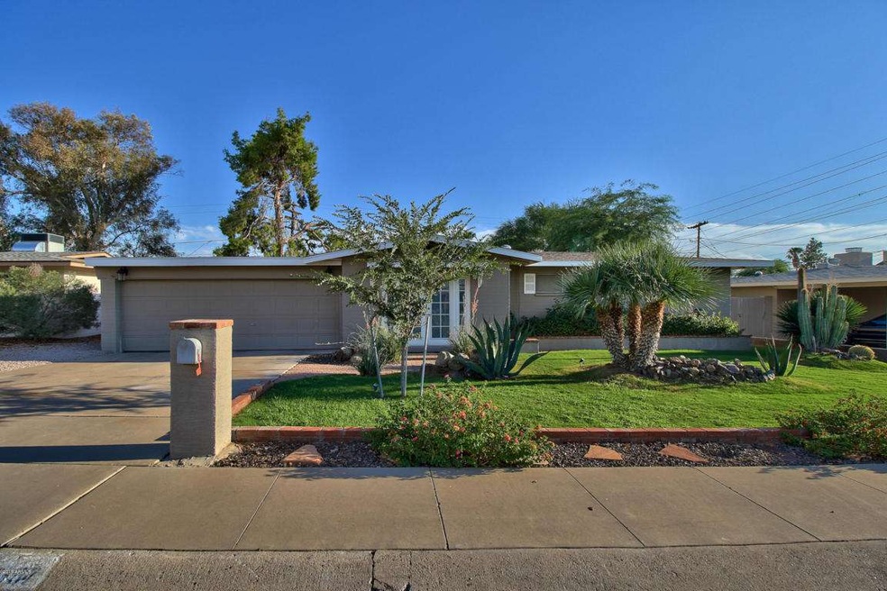Front_of_Home_2