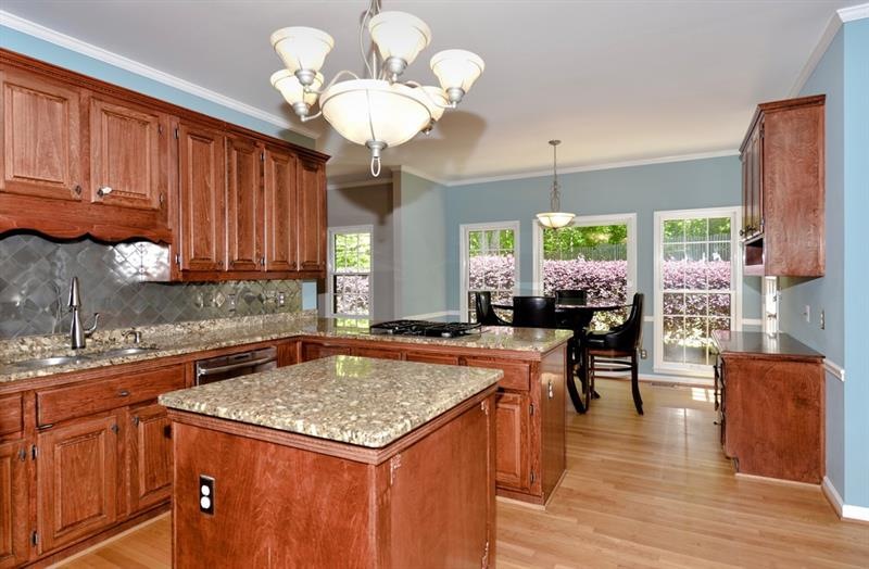 Magnificent Home with prime location! Commuters dr