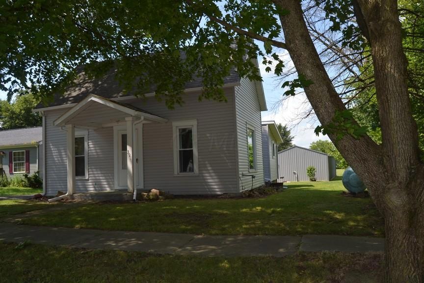 390 W Center 05