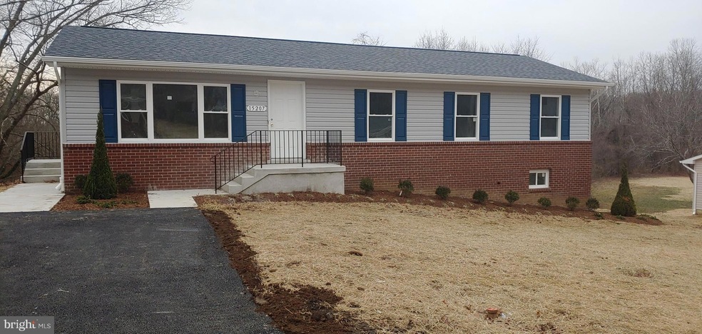 15207 Peerless Ave, Upper Marlboro, MD 20772 - photo 1