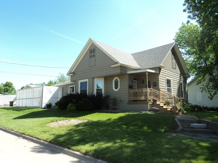 1123 W. 4th St