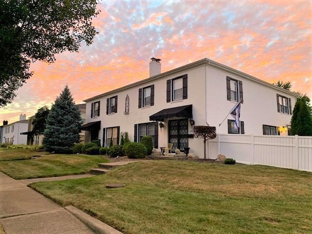 1394-1396 with Fenced Yard