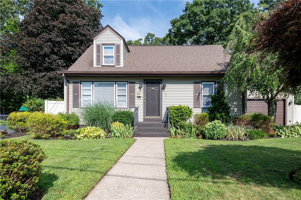 156 Preston Ave, Cranston, RI 02920 - photo 1